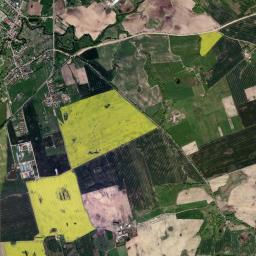 Pieniężno High Resolution Satellite Map