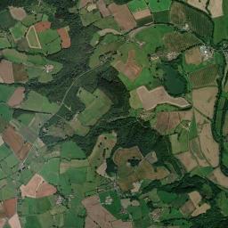 B4203, Worcester, Worcestershire WR6 Satellite Map