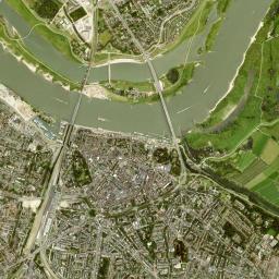 Hunnerberg High Resolution Satellite Map