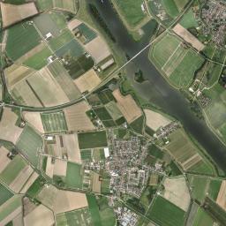 Nieuw-Vossemeer High Resolution Satellite Map