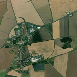 Hohenthurm High Resolution Satellite Map