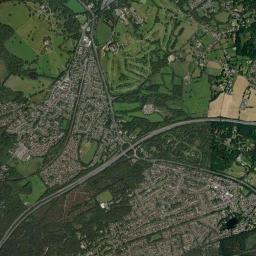 Bagshot High Resolution Satellite Map