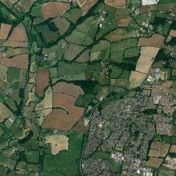 Billingshurst High Resolution Satellite Map