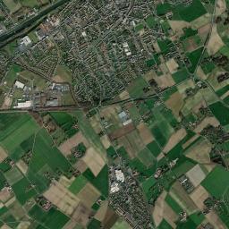 Comines High Resolution Satellite Map