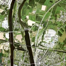 Visé High Resolution Satellite Map