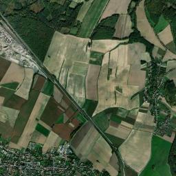 Piława Górna High Resolution Satellite Map