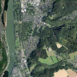 Rheinbreitbach High Resolution Satellite Map