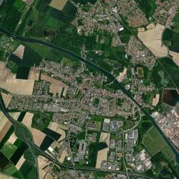 Auby High Resolution Satellite Map