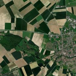 Vitry-en-Artois High Resolution Satellite Map