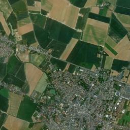 Caudry High Resolution Satellite Map