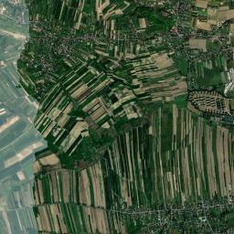 Czułów High Resolution Satellite Map