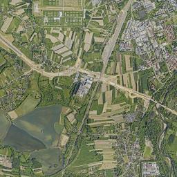 Rajsko High Resolution Satellite Map