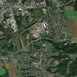 Tarnowiec High Resolution Satellite Map