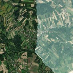 Woźniki High Resolution Satellite Map