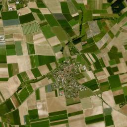 Oberpleichfeld High Resolution Satellite Map