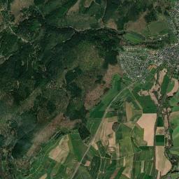 Föhren High Resolution Satellite Map