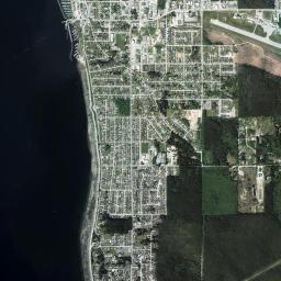 Powell River High Resolution Satellite Map