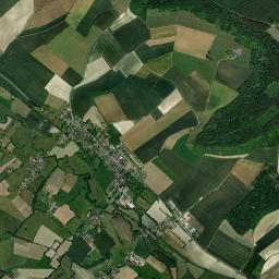 Mesnières-en-Bray High Resolution Satellite Map