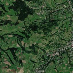 Niedźwiedź High Resolution Satellite Map