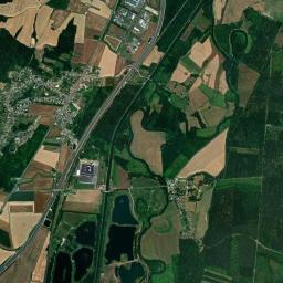 Chiry-Ourscamp High Resolution Satellite Map