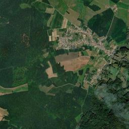 Carlepont High Resolution Satellite Map