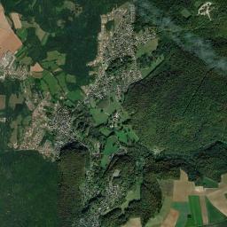 Tracy-le-Mont High Resolution Satellite Map