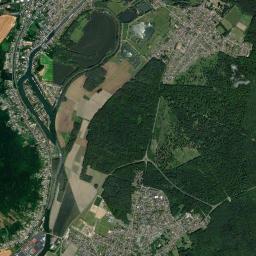 Le Plessis-Brion High Resolution Satellite Map