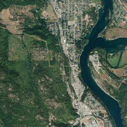 Castlegar High Resolution Satellite Map