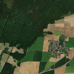 Péroy-les-Gombries High Resolution Satellite Map