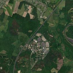 Thiers-sur-Thève High Resolution Satellite Map