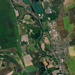 Bueil High Resolution Satellite Map