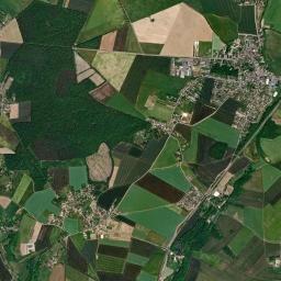 Bréval High Resolution Satellite Map