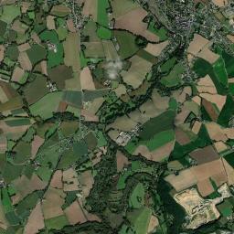 La Roche-Derrien High Resolution Satellite Map