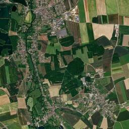 Mézières-en-Drouais High Resolution Satellite Map