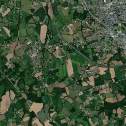 Bégard High Resolution Satellite Map