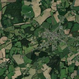 Pommerit-le-Vicomte High Resolution Satellite Map