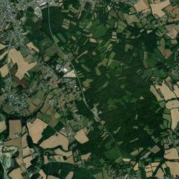 Lanvollon High Resolution Satellite Map
