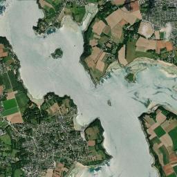Le Minihic-sur-Rance High Resolution Satellite Map