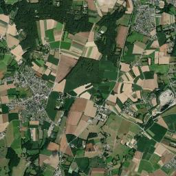 Saint-Père High Resolution Satellite Map