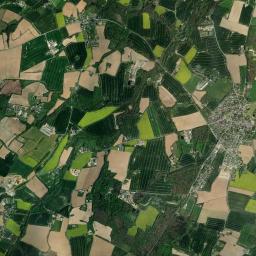 Hénanbihen High Resolution Satellite Map