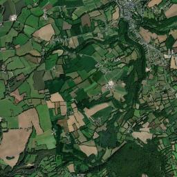 Belle-Isle-en-Terre High Resolution Satellite Map