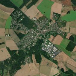Le Châtelet-en-Brie High Resolution Satellite Map