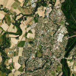 Moosburg High Resolution Satellite Map