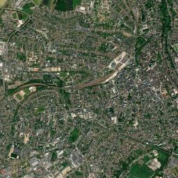 Lucé High Resolution Satellite Map