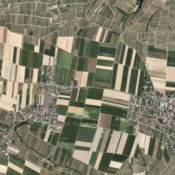 Fels am Wagram High Resolution Satellite Map