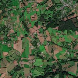 Saint-Carreuc High Resolution Satellite Map