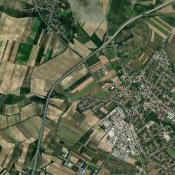 Wolkersdorf im Weinviertel High Resolution Satellite Map