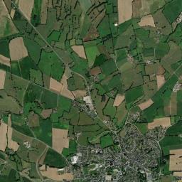 Villaines-la-Juhel High Resolution Satellite Map