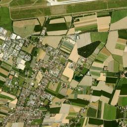 Hallbergmoos High Resolution Satellite Map