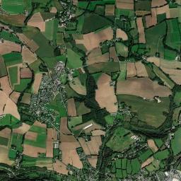 Plounévézel High Resolution Satellite Map